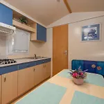 Camp Mrkva Mobile Homes With Pool * Sukošan