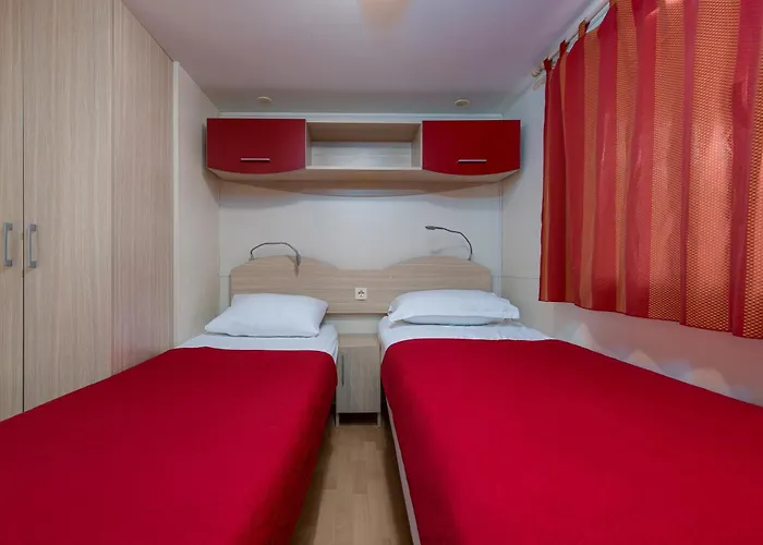 Camp Mrkva Mobile Homes With Pool 营地