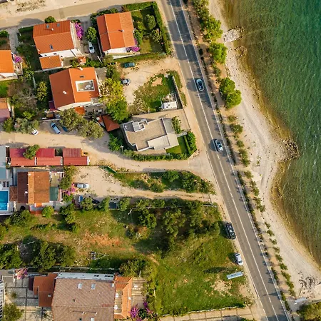 Camp Mrkva Mobile Homes With Pool مكان تخييم *