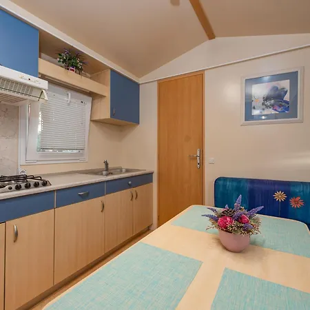 Camp Mrkva Mobile Homes With Pool * Sukošan